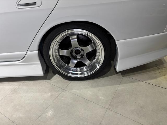 Миниатюра 12