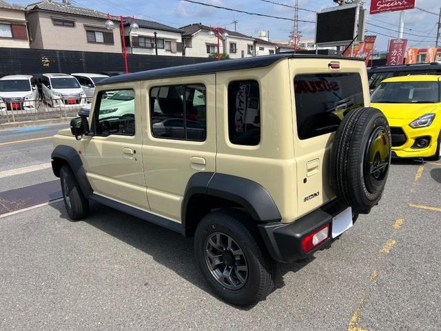 Suzuki JIMNY NOMADE 2025 — фото автомобиля 1