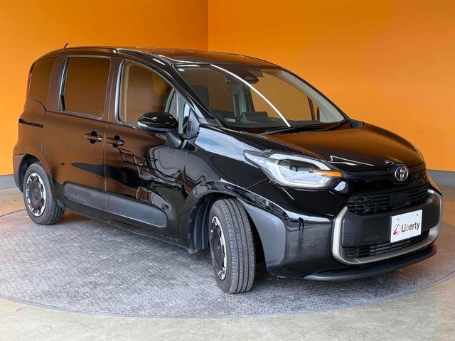 Toyota SIENTA 2023 — фото автомобиля 1