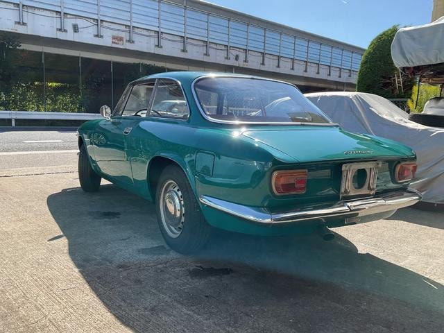 Alfa Romeo GIULIA 1970 — фото автомобиля 1