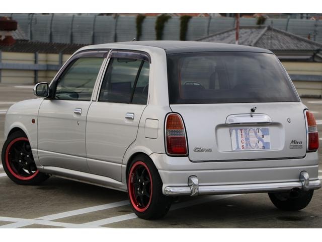 Daihatsu MIRA GINO 2000 — фото автомобиля 1
