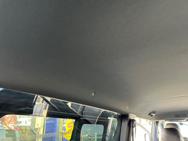 Toyota HIACE VAN 2022 — фото автомобиля 1