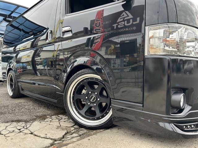 Миниатюра 17