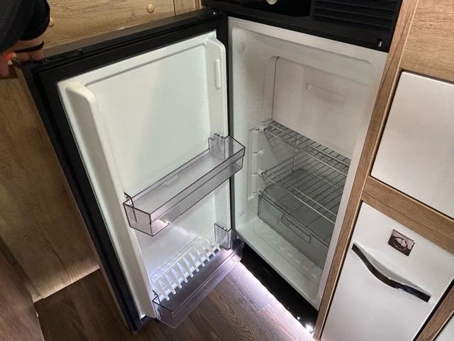 Миниатюра 16