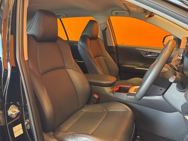 Toyota RAV4 2024 — фото автомобиля 1