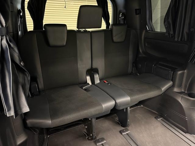 Toyota NOAH 2019 — фото автомобиля 1