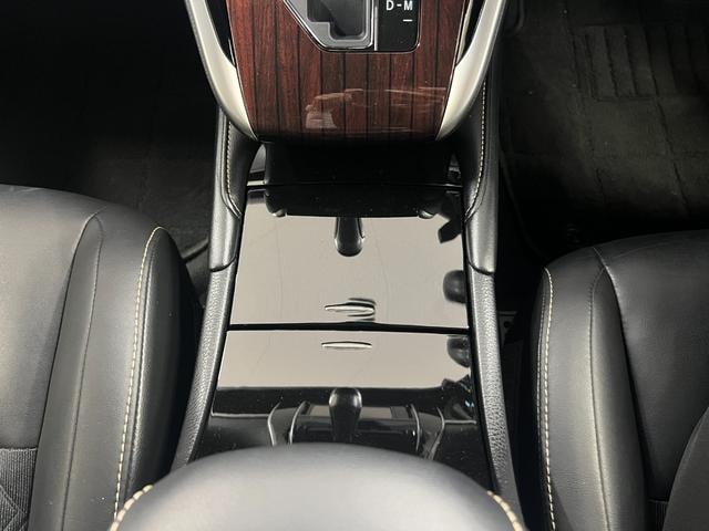 Toyota HARRIER 2015 — фото автомобиля 1