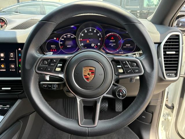 Porsche CAYENNE COUPE 2022 — фото автомобиля 1