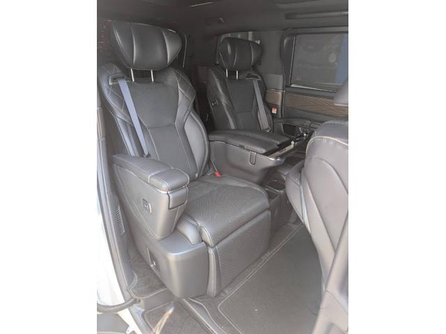 Toyota ALPHARD HYBRID 2025 — фото автомобиля 1