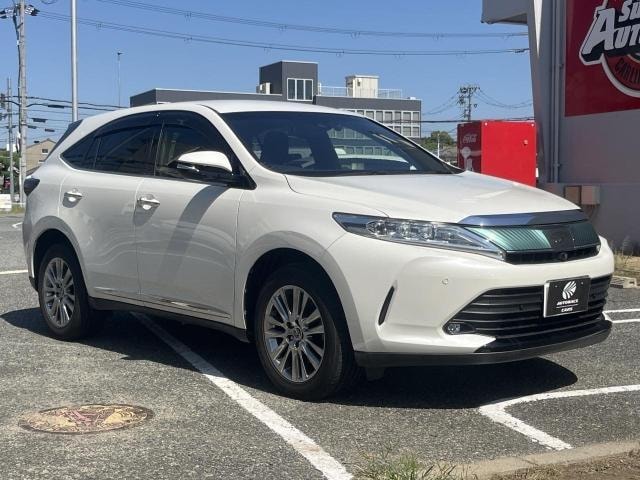 Toyota HARRIER 2018 — фото автомобиля 1