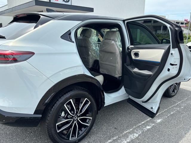 Honda VEZEL 2026 — фото автомобиля 1