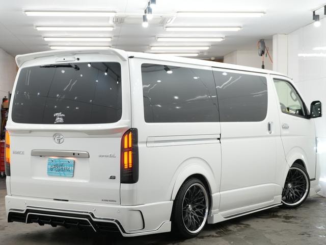 Миниатюра 19