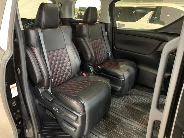 Toyota VELLFIRE 2015 — фото автомобиля 1