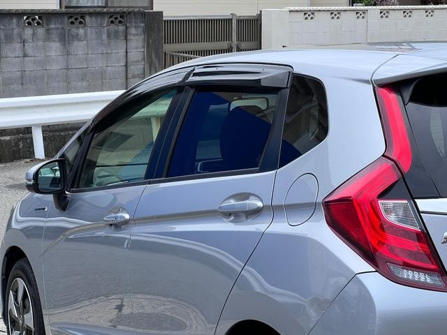 Honda FIT HYBRID 2018 — фото автомобиля 1