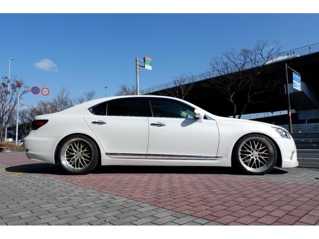 Миниатюра 28