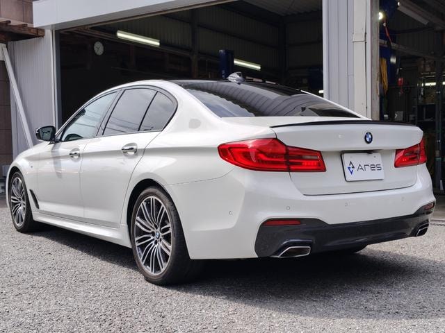 Bmw 5 SERIES 2017 — фото автомобиля 1