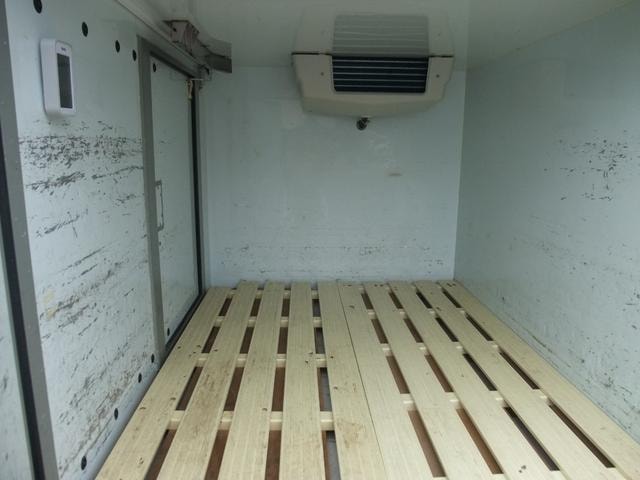 Suzuki CARRY TRUCK 2010 — фото автомобиля 1