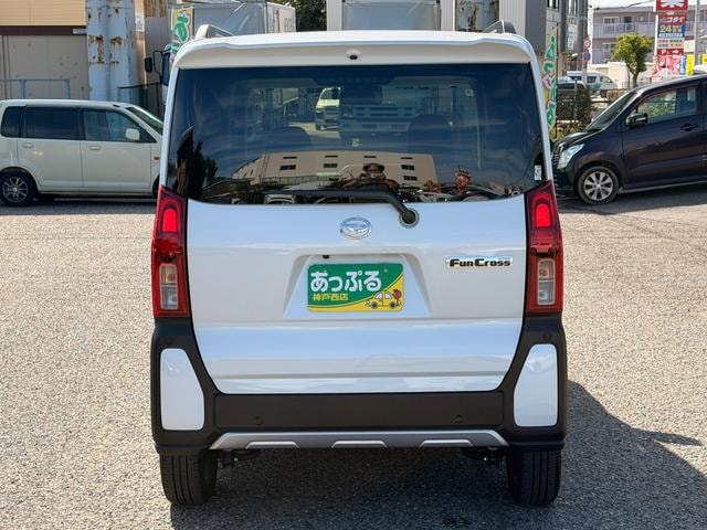 Daihatsu TANTO 2025 — фото автомобиля 1