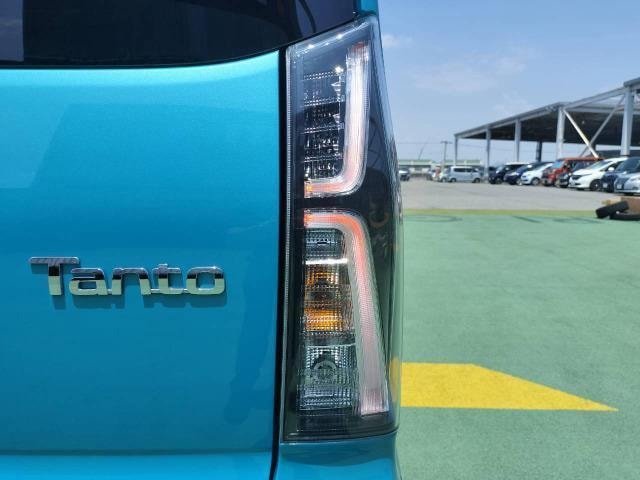 Daihatsu TANTO 2023 — фото автомобиля 1