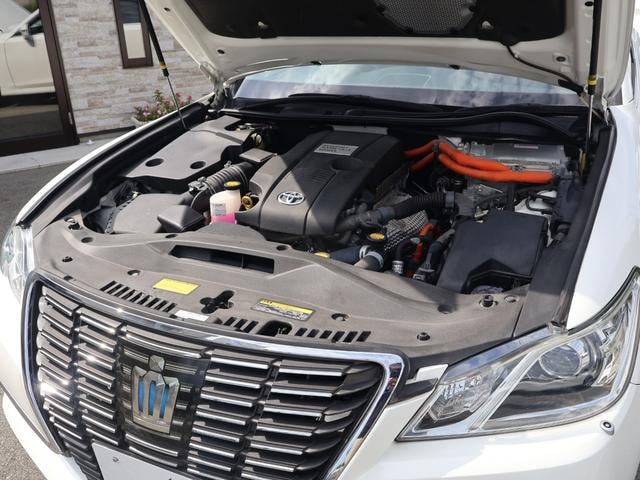 Toyota CROWN HYBRID 2013 — фото автомобиля 1