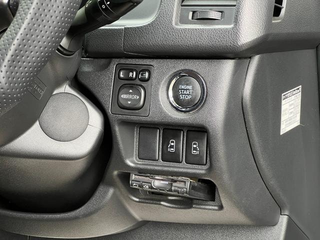Toyota HIACE VAN 2015 — фото автомобиля 1