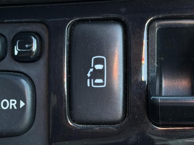 Toyota HIACE WAGON 2012 — фото автомобиля 1