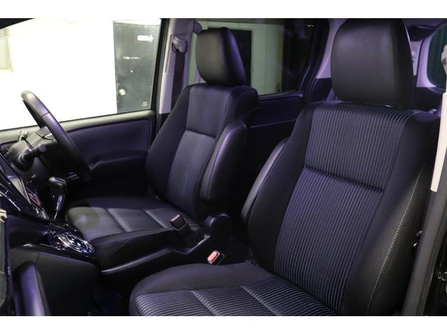 Toyota VOXY 2014 — фото автомобиля 1