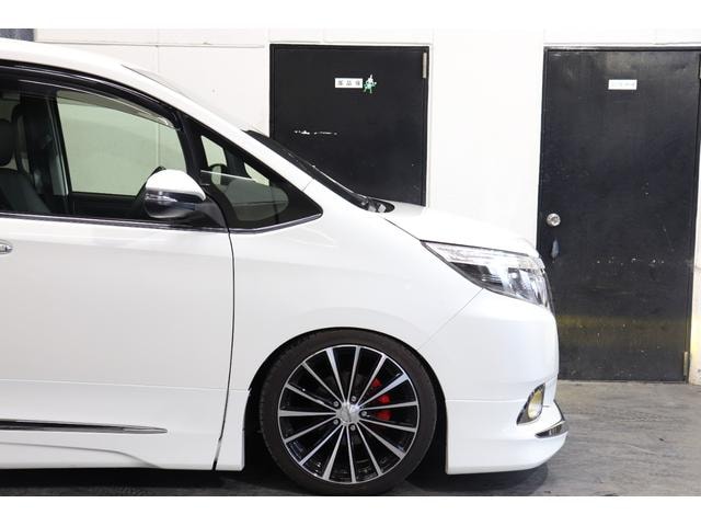 Toyota ESQUIRE 2014 — фото автомобиля 1