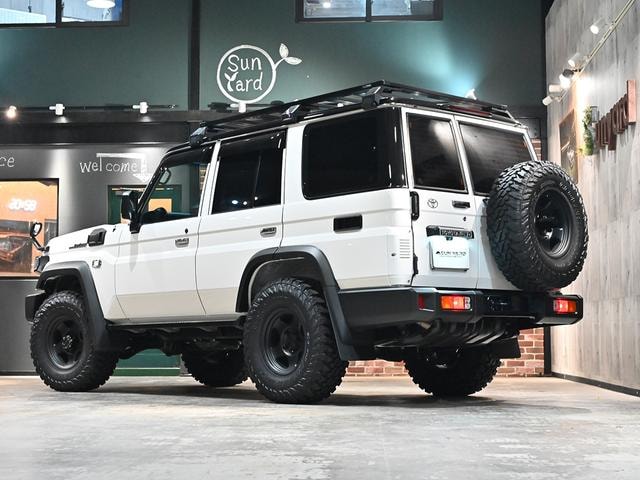 Миниатюра 17