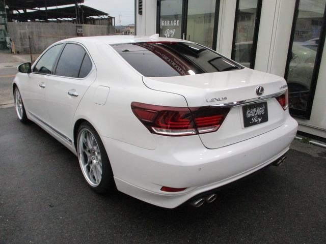Lexus LS 2015 — фото автомобиля 1