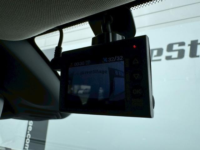 Миниатюра 28