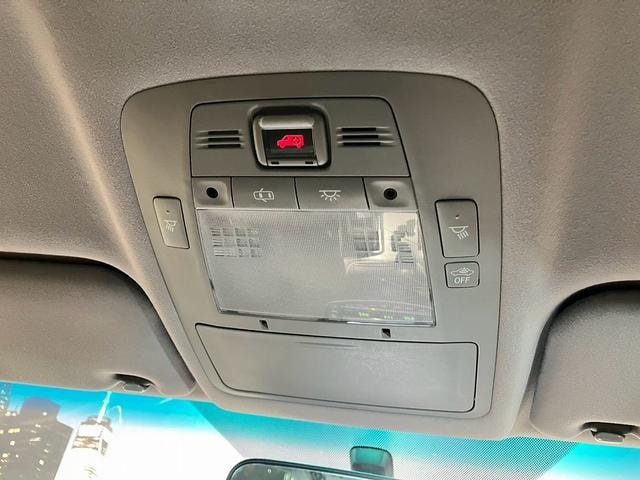 Toyota CROWN 2012 — фото автомобиля 1