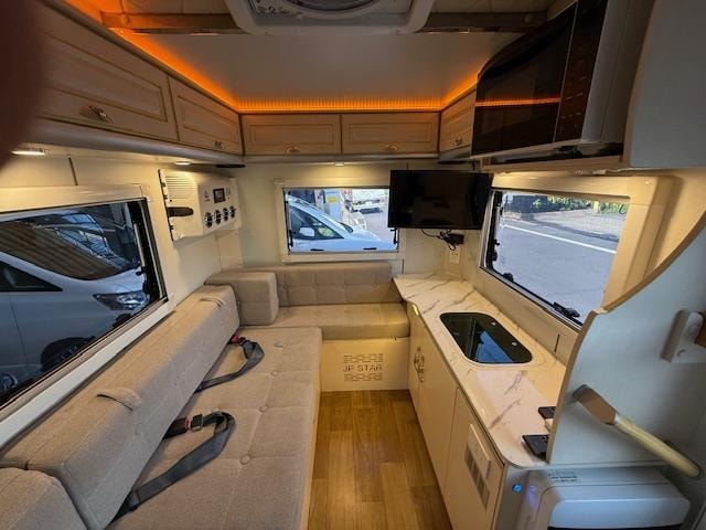 Миниатюра 42