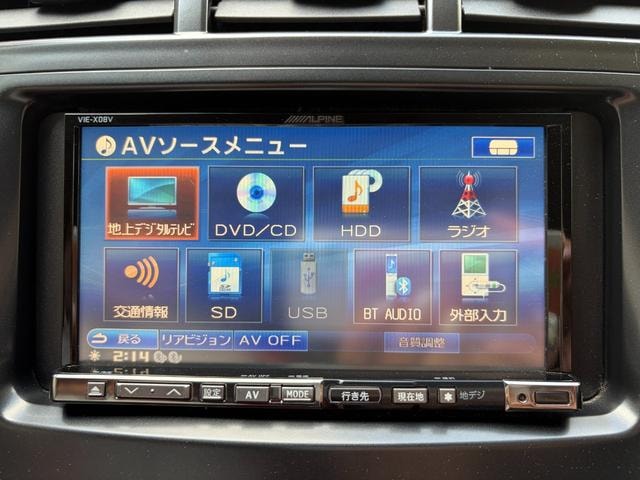 Toyota PRIUS ALPHA 2012 — фото автомобиля 1