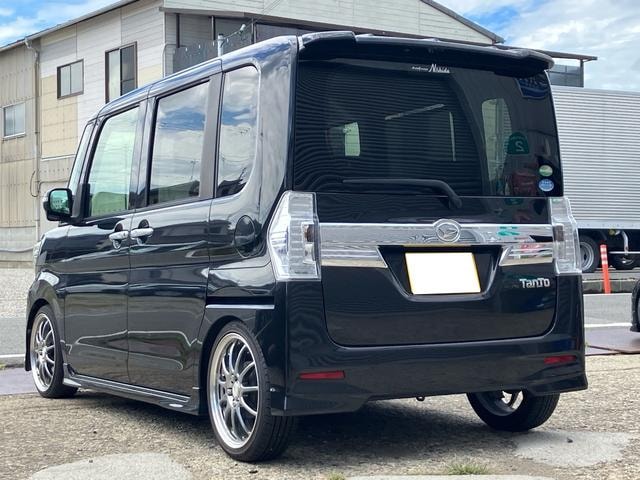 Daihatsu TANTO 2015 — фото автомобиля 1