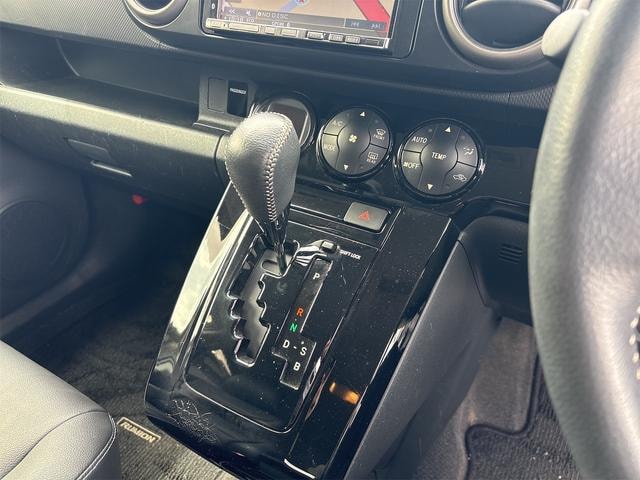Toyota COROLLA RUMION 2013 — фото автомобиля 1