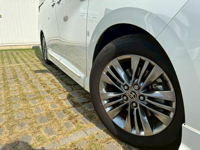 Toyota ALPHARD 2025 — фото автомобиля 1