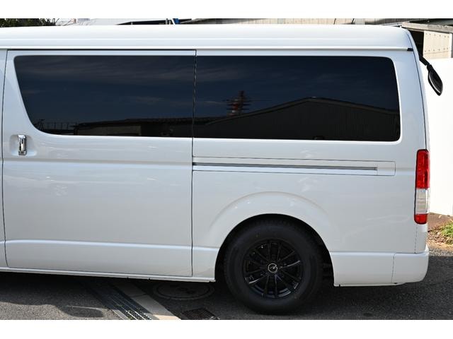 Миниатюра 12