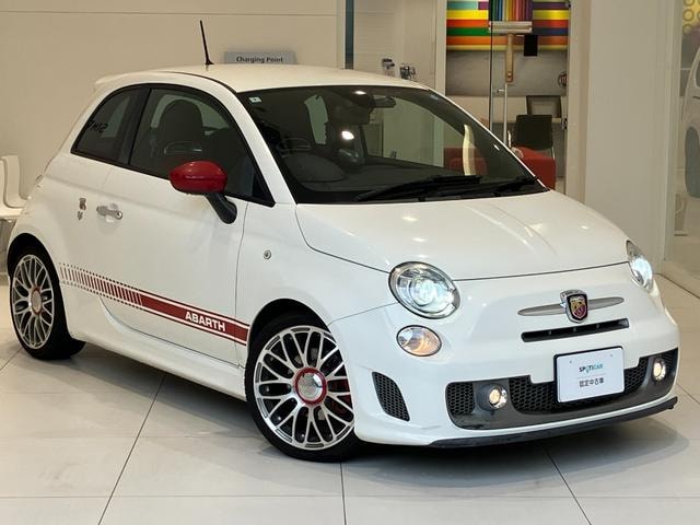 Abarth 595 2016 — фото автомобиля 1