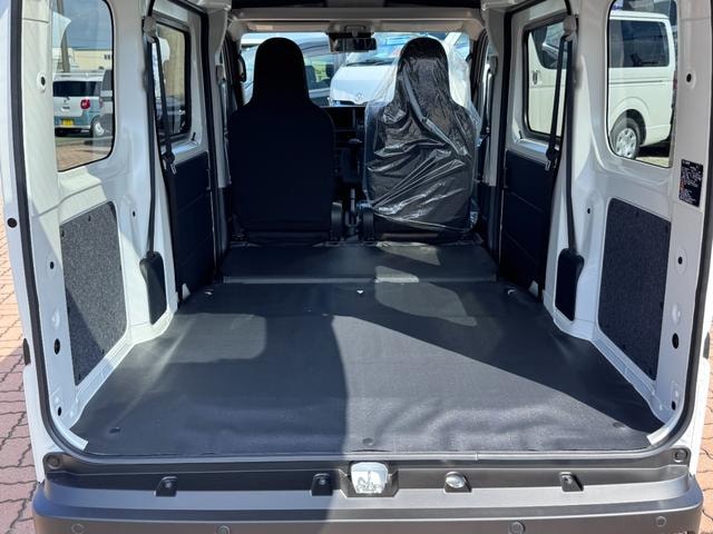 Daihatsu HIJET CARGO 2026 — фото автомобиля 1