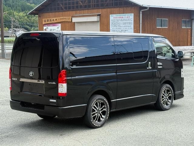 Миниатюра 28