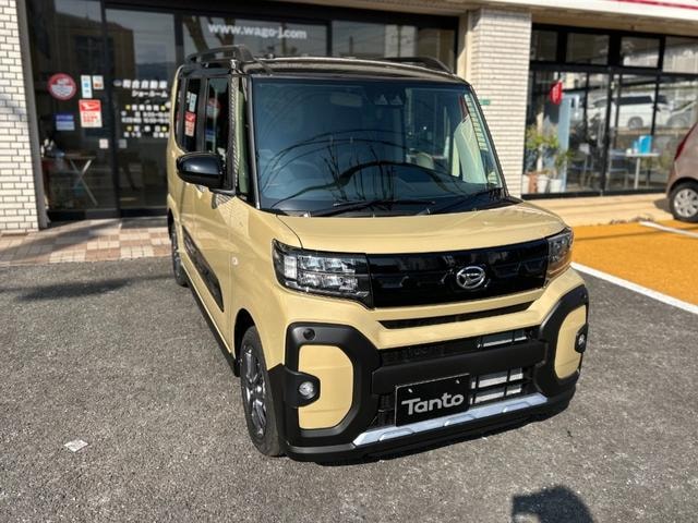 Daihatsu TANTO 2026 — фото автомобиля 1
