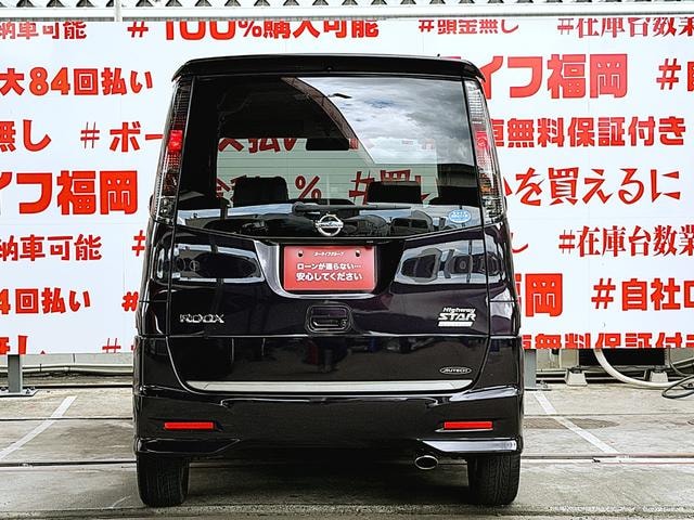 Nissan ROOX 2011 — фото автомобиля 1