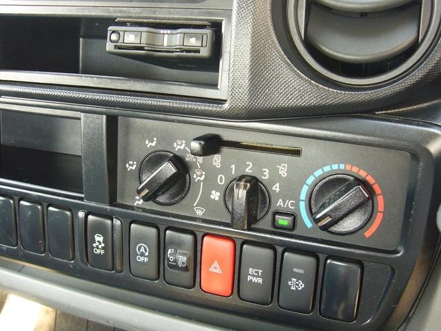 Миниатюра 16