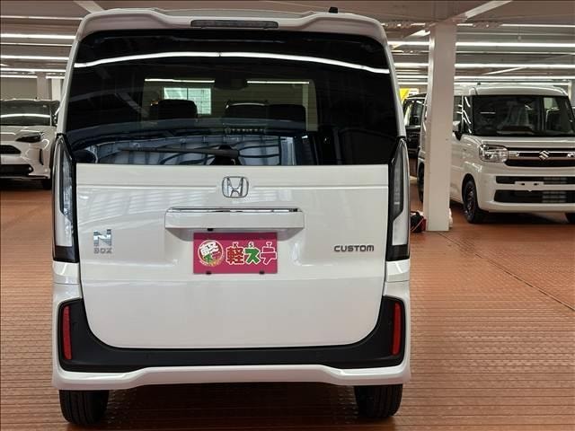Honda N-BOX CUSTOM 2026 — фото автомобиля 1