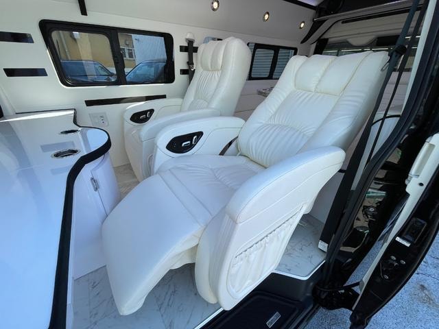Миниатюра 13