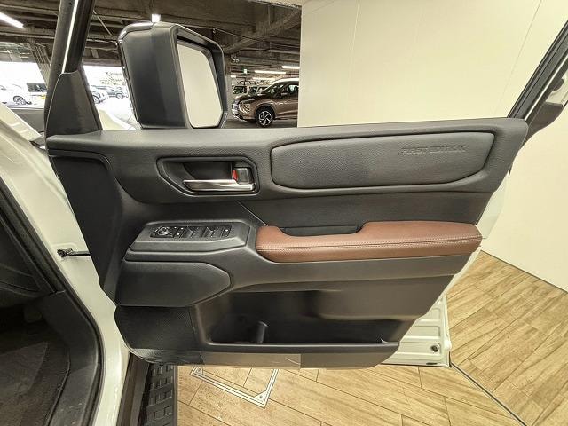 Миниатюра 38