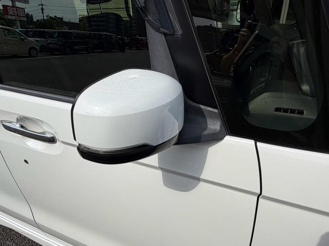 Honda N-BOX CUSTOM 2019 — фото автомобиля 1