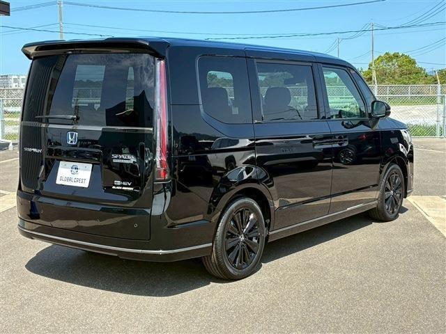 Honda STEPWAGON 2026 — фото автомобиля 1