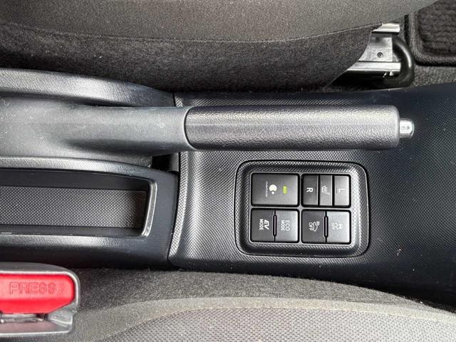 Toyota AQUA 2019 — фото автомобиля 1